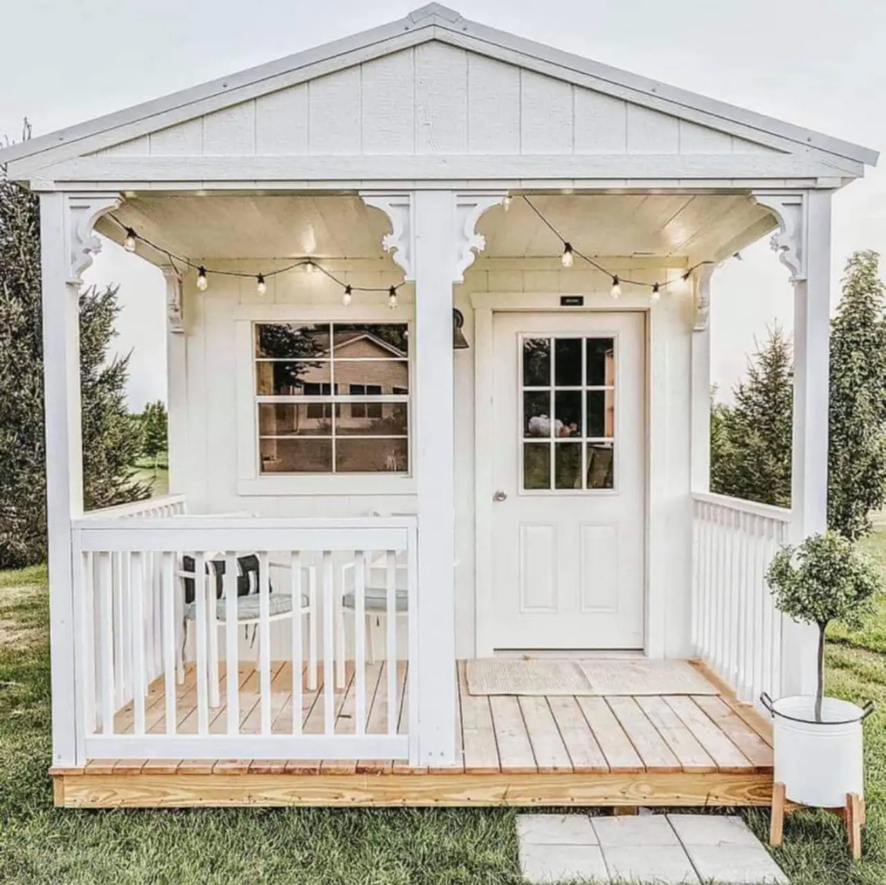 Portable building with gable roof and porch, Waycross Georgia install