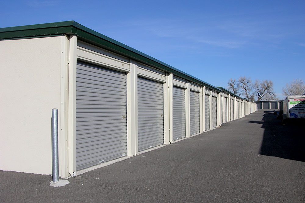 single row self storage metal units